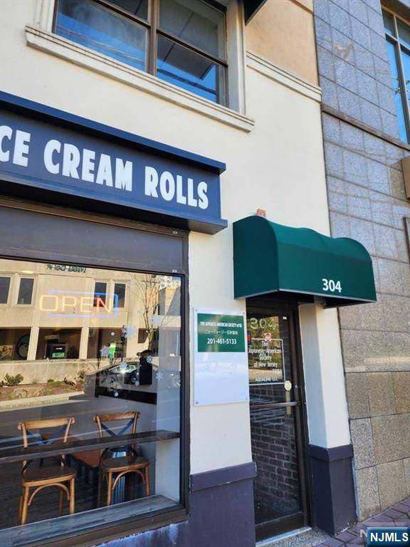 Fort Lee, NJ 07024,302 Main ST #2nd floor