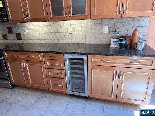 Cliffside Park, NJ 07010,300 Winston #511