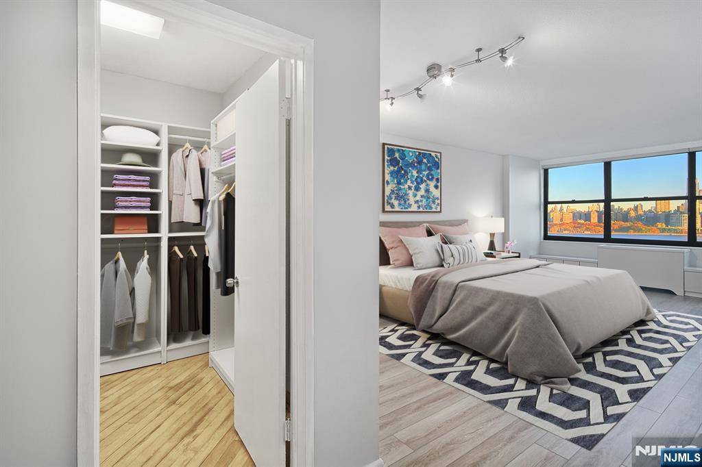 Guttenberg, NJ 07093,7004 Boulevard East ##16f-T3
