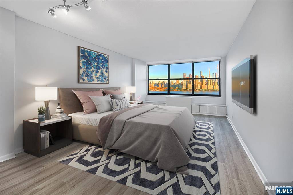 Guttenberg, NJ 07093,7004 Boulevard East ##16f-T3