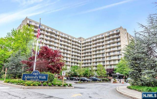 Edgewater, NJ 07020,1077 River RD #706