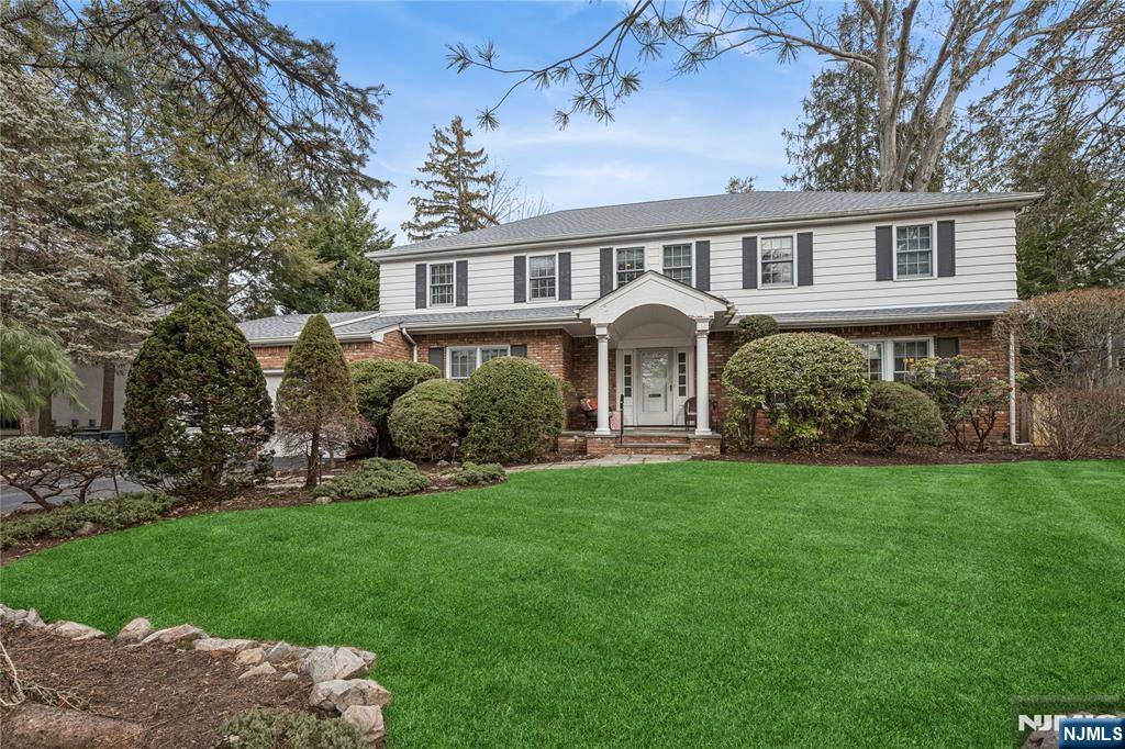 Teaneck, NJ 07666,539 Maitland AVE