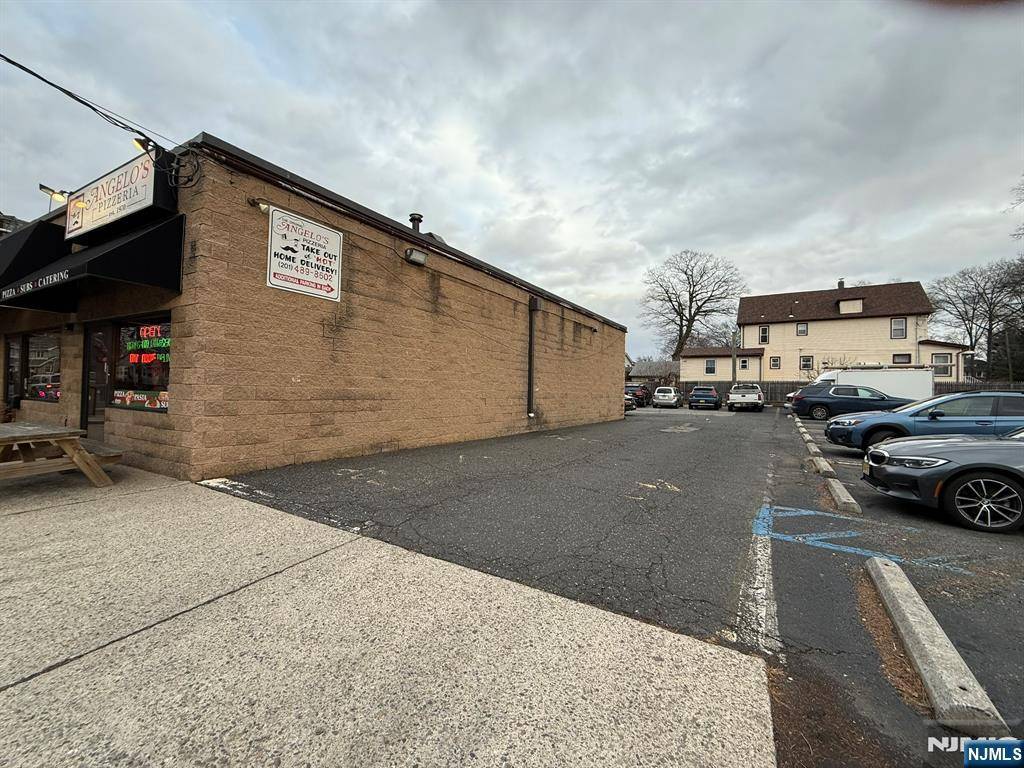 Bogota, NJ 07603,115 Queen Anne RD