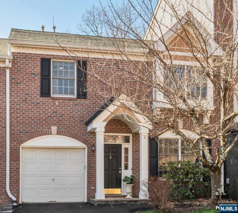 Wayne, NJ 07470,27 Summer Hill RD