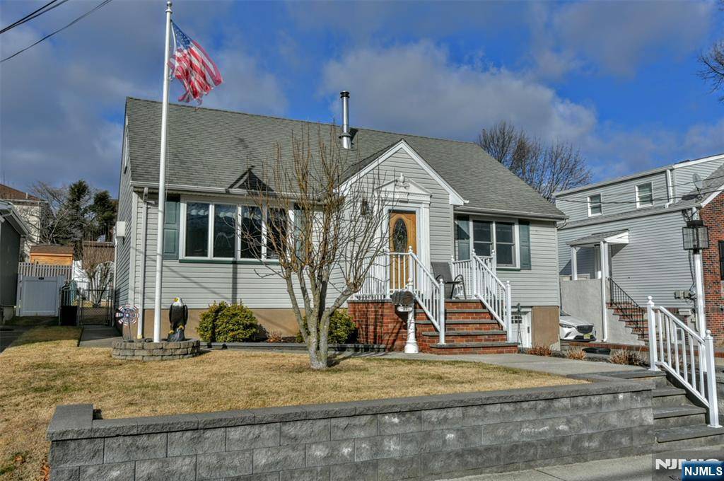 Wood Ridge, NJ 07075,27 4th ST
