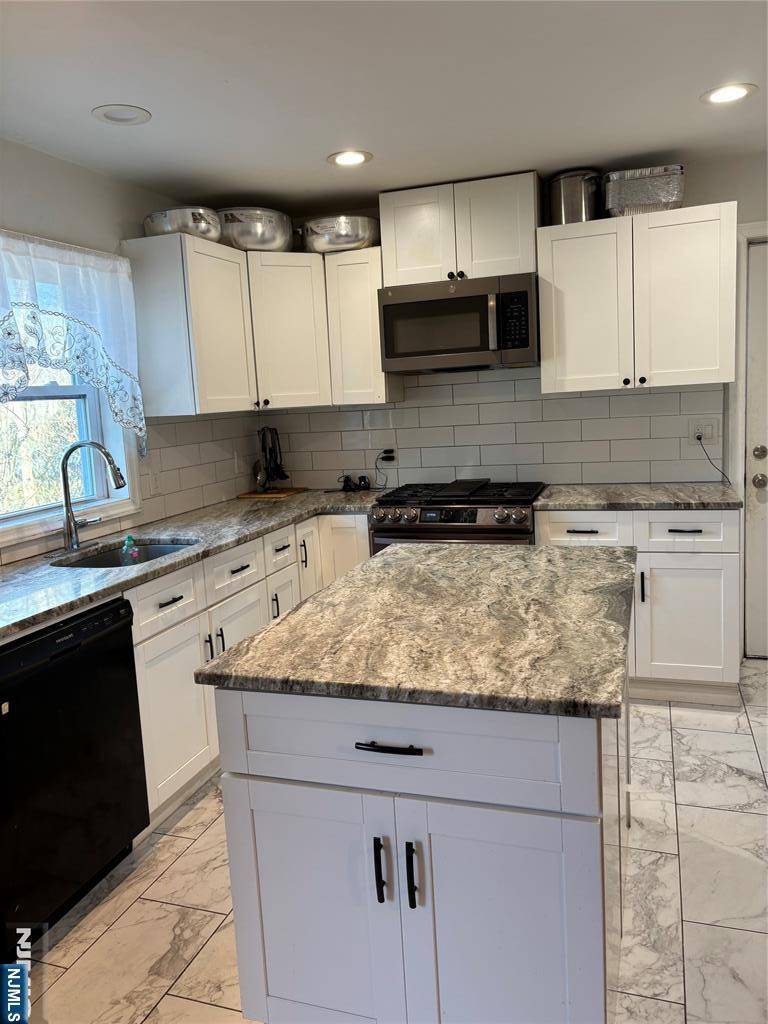 West Orange, NJ 07052,34 Fitzrandolph RD
