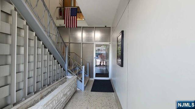 Englewood Cliffs, NJ 07632,661 E Palisade AVE #C3