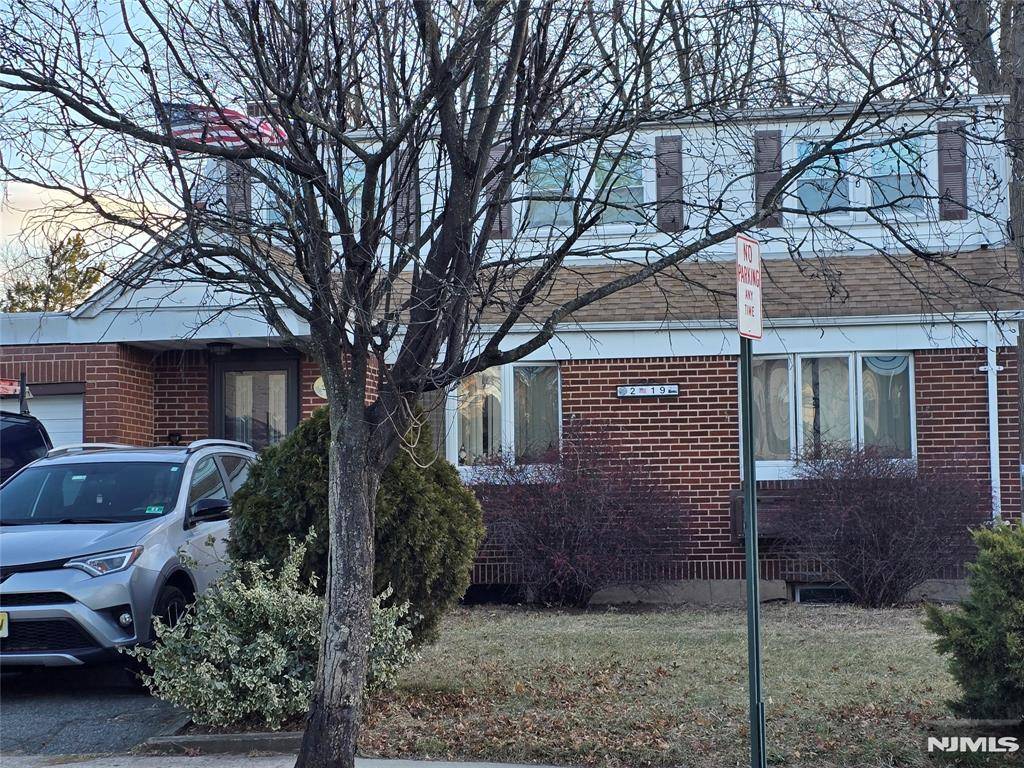 Fair Lawn, NJ 07410,2-19 17th ST
