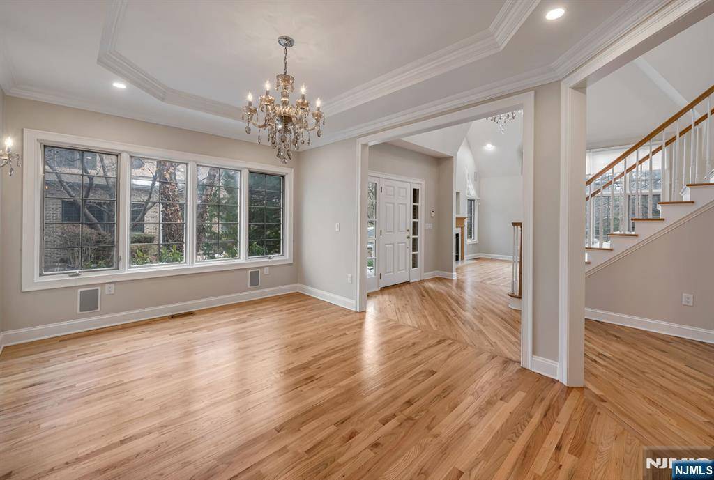 Park Ridge, NJ 07656,275 Hampshire RDG