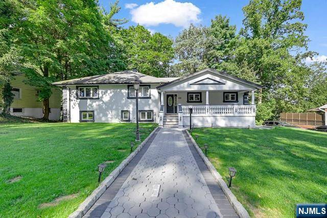 Leonia, NJ 07605,548 Nordhoff DR