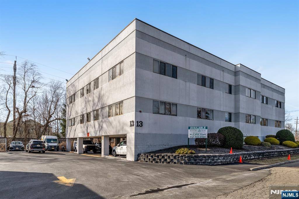 Little Falls, NJ 07424,13 Fairfield AVE #106