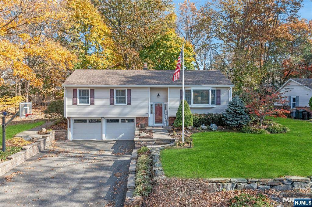 West Milford, NJ 07480,196 High Crest DR