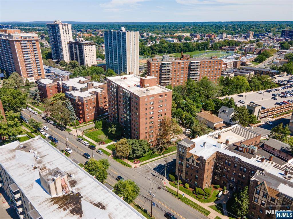 Hackensack, NJ 07601,90 Prospect AVE #1E,1F,1G