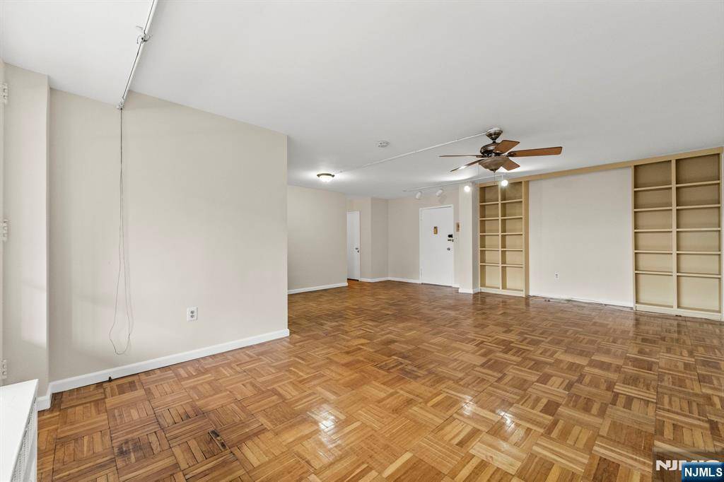 Hackensack, NJ 07601,90 Prospect AVE #2A