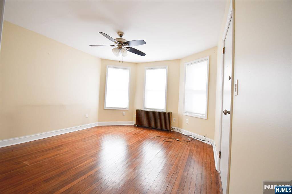 Haledon, NJ 07508,18 Buschmann AVE #1st floor