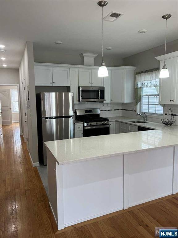 Harrison, NJ 07029,37 Cleveland AVE