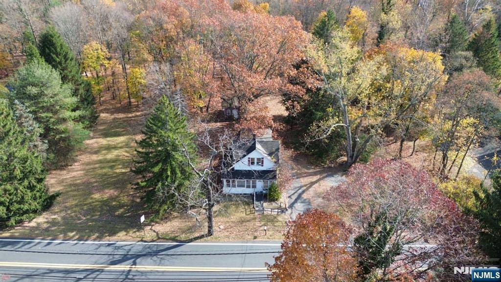 Woodcliff Lake, NJ 07677,256 Pascack RD