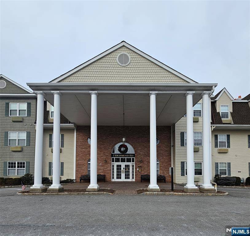 West Milford, NJ 07480,7306 Richmond RD