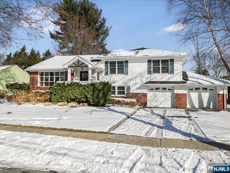 Oradell, NJ 07649,776 Schaefer AVE