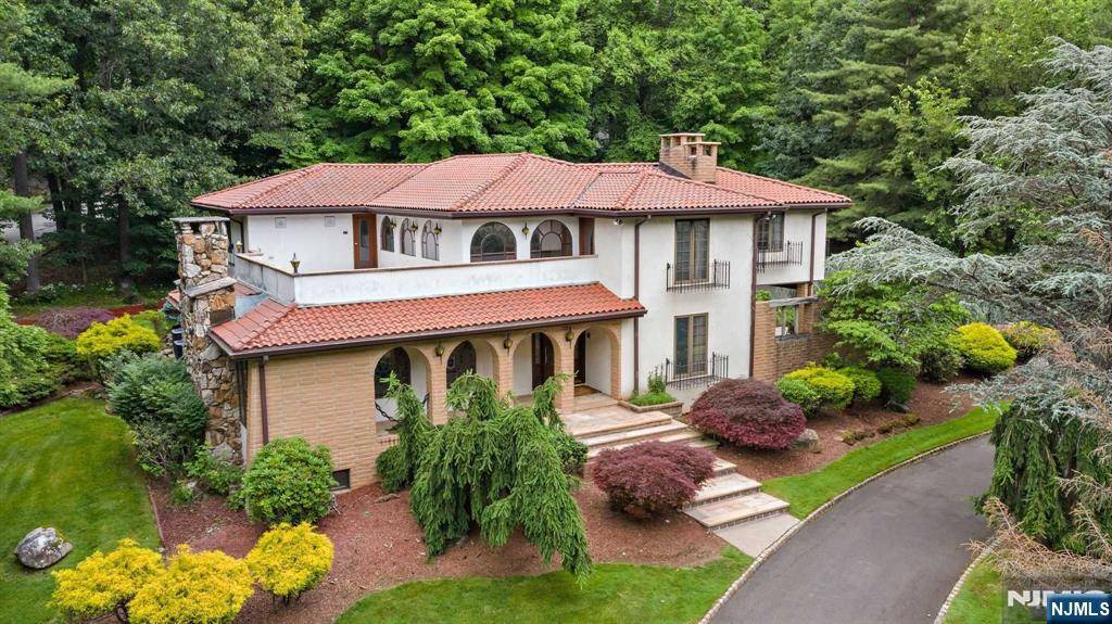 Wayne, NJ 07470,32 Apache RD