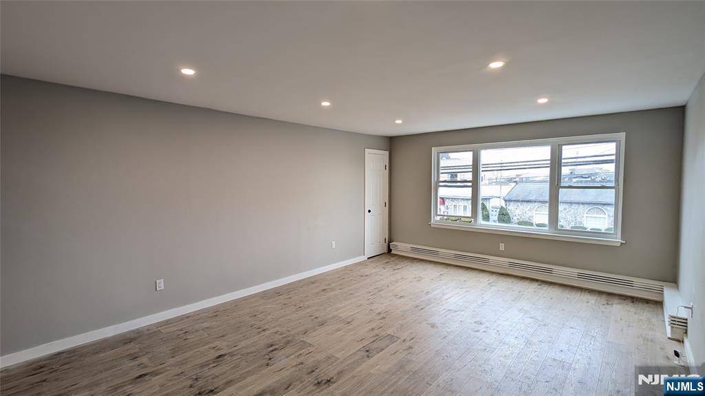 Wood Ridge, NJ 07075,271 Hackensack ST #2