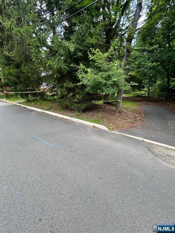 Park Ridge, NJ 07656,27 N 5th ST