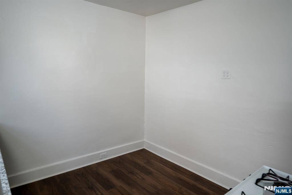 Newark, NJ 07107,430 Roseville AVE #430