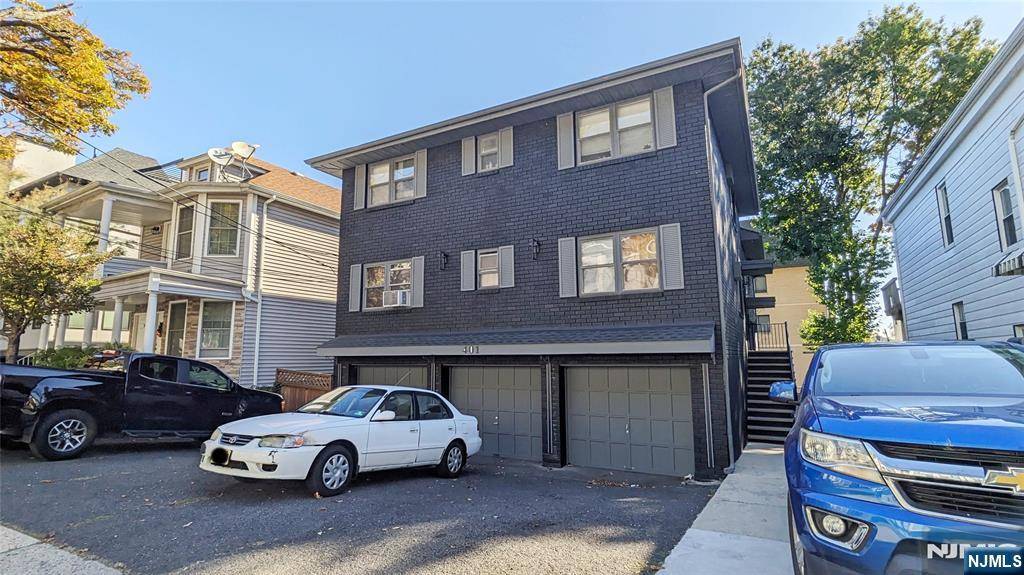 Edgewater, NJ 07020,401 Undercliff AVE #B1