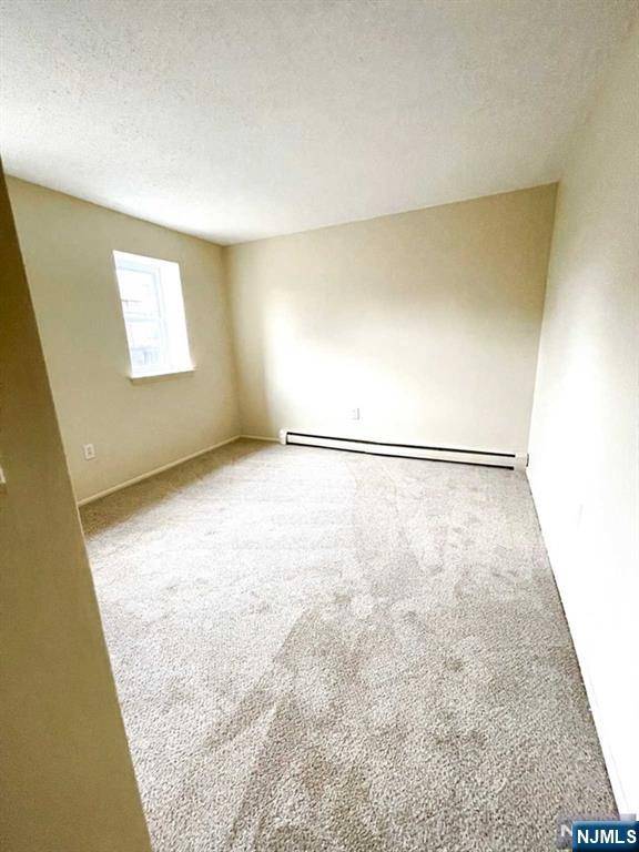 Hackensack, NJ 07601,316 Park ST #4C