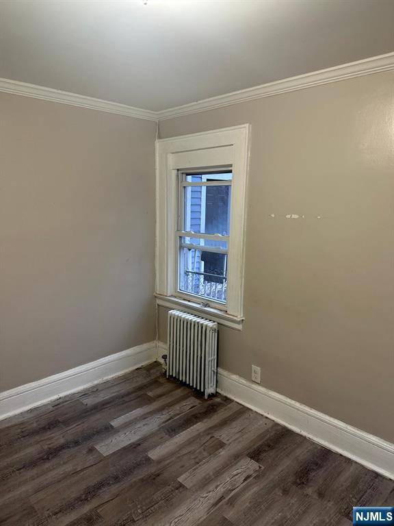 East Orange, NJ 07017,30 Long ST