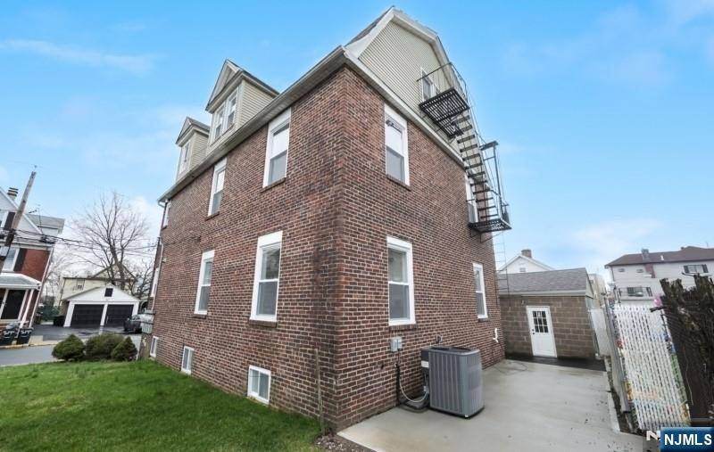 Nutley, NJ 07110,23 Roma ST