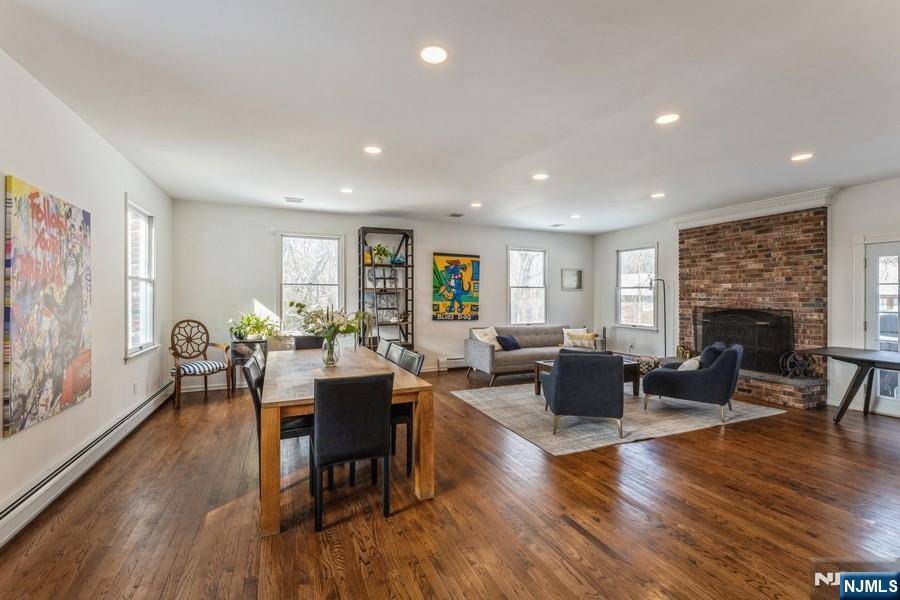 Closter, NJ 07624,70 Johnson CT