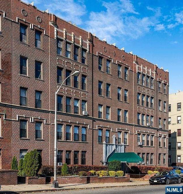 West New York, NJ 07093,6209 Boulevard East #4BS