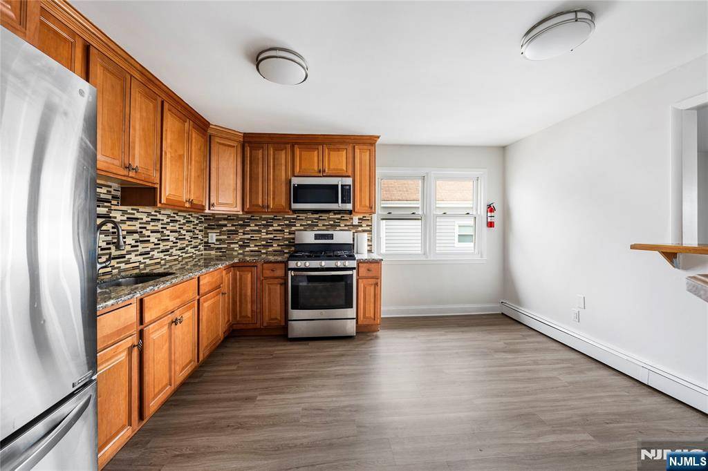 Ridgefield Park, NJ 07660,36 Union ST