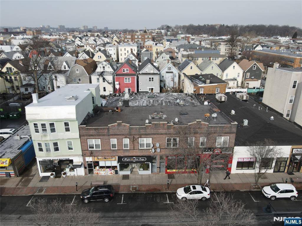 Harrison, NJ 07029,428-432-432 Harrison AVE