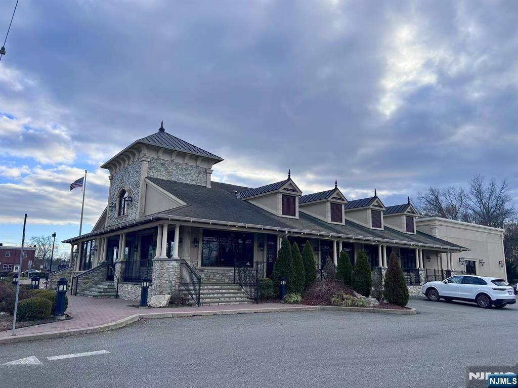 Magnolia, NJ 08049,510 White Horse PIKE