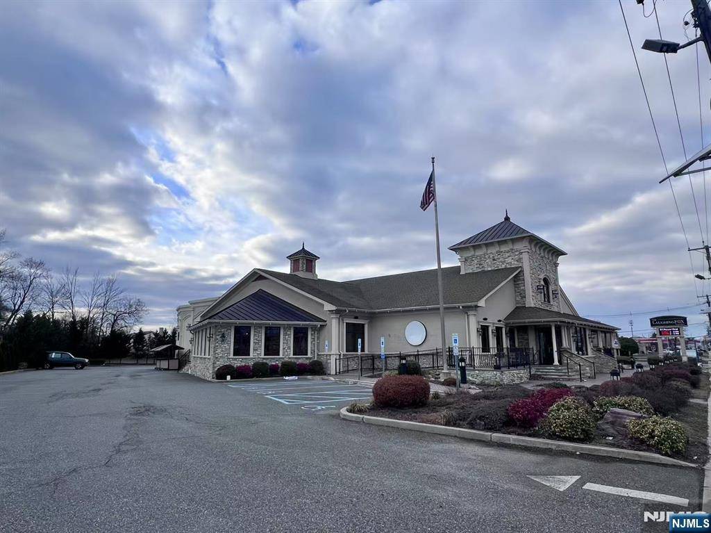 Magnolia, NJ 08049,510 White Horse PIKE
