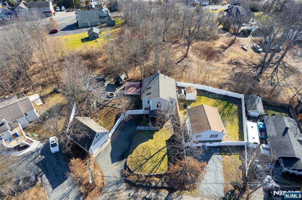 West Milford, NJ 07480,52 Tintle AVE