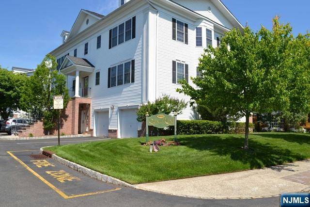 Park Ridge, NJ 07656,107-E Hawthorne AVE #107-E