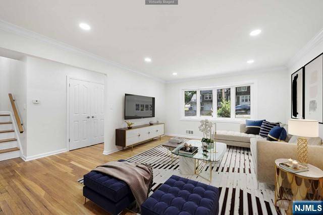 Park Ridge, NJ 07656,13 Windsor DR