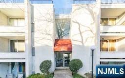 Nutley, NJ 07110,458 River RD