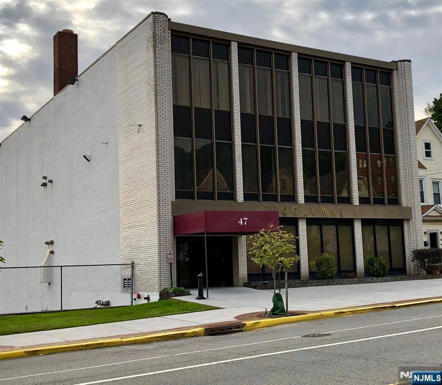 Rutherford, NJ 07070,47 Orient