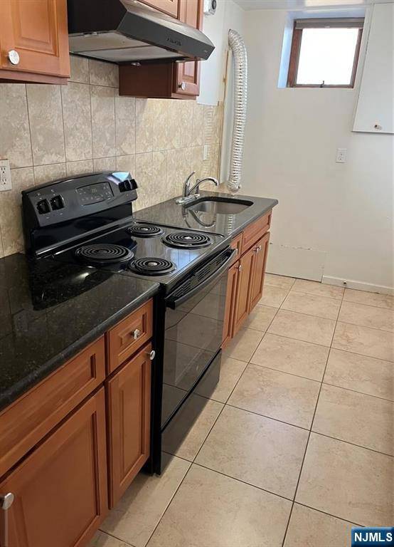 Little Ferry, NJ 07643,42 Liberty #ground floor