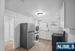 East Orange, NJ 07018,332 Amherst ST