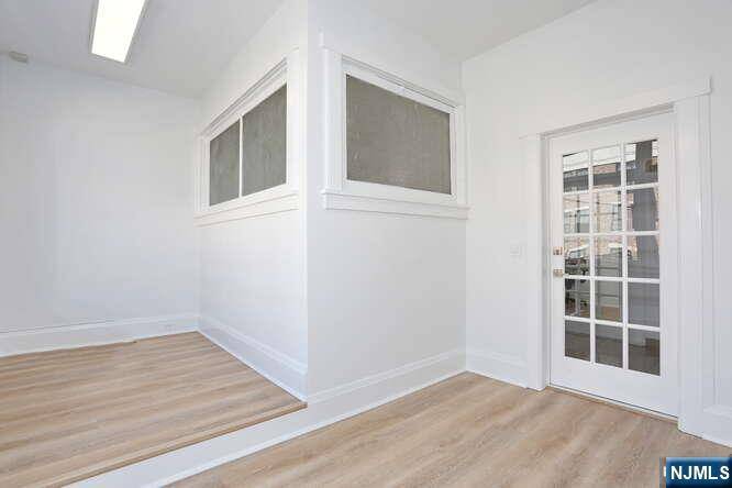 Ridgewood, NJ 07450,4 Franklin AVE #3A