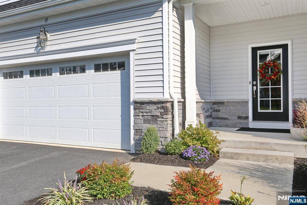 Morris Plains Borough, NJ 07950,15 Higbie WAY