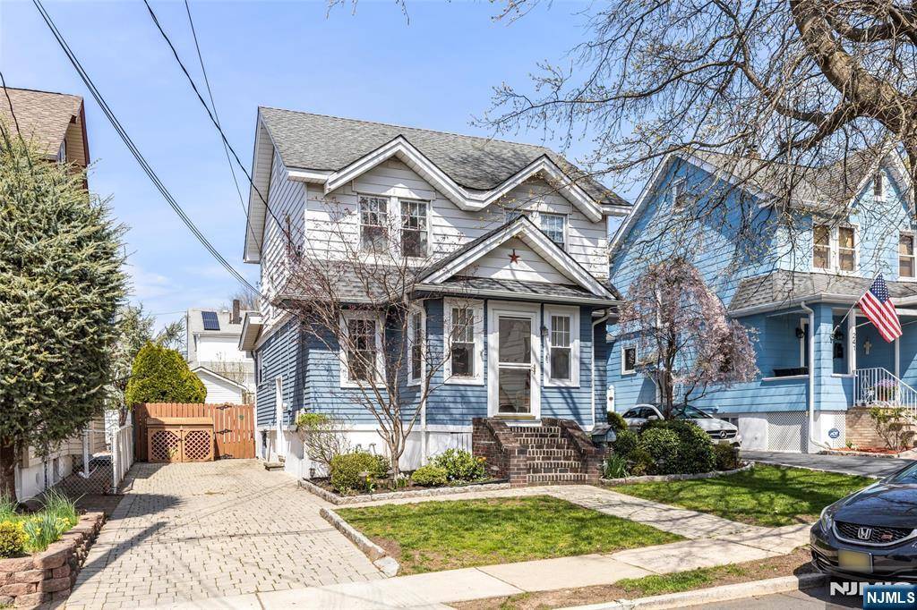 Bogota, NJ 07603,237 Maplewood AVE