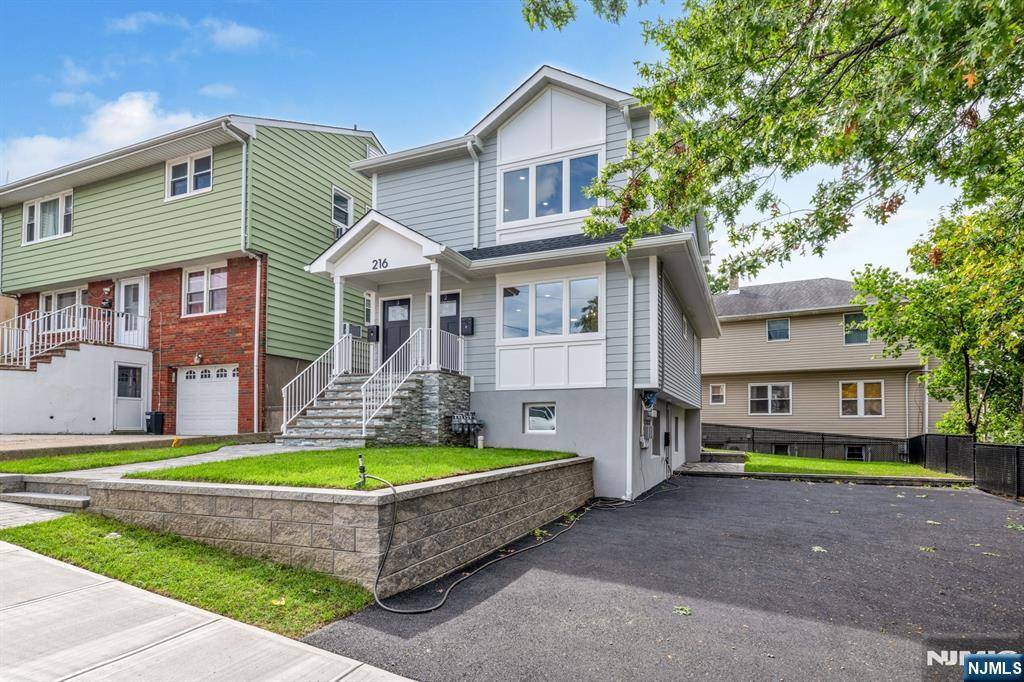 Garfield, NJ 07026,216 Grand ST #1
