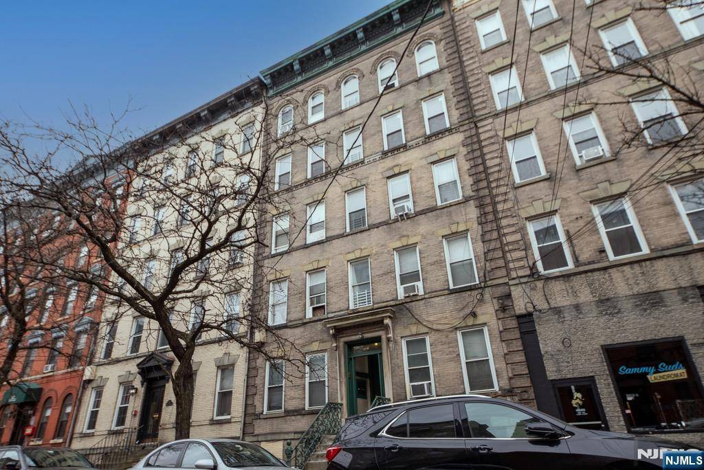 Hoboken, NJ 07030,721 Willow AVE