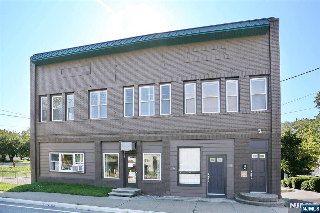 Wanaque, NJ 07465,744 Ringwood AVE